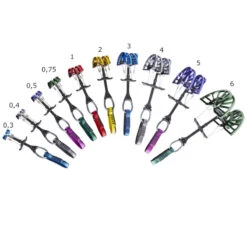 Friend Camalot C4 Gris Taille 4 Black Diamond 2023 6 Friend Camalot C4 Gris Taille 4 Black Diamond 2023 -Aventures Magasin friend camalot c4 gris taille 4 black diamond 2023 2